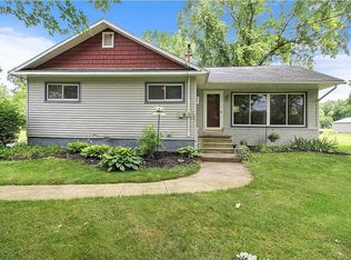 1626 W Berry Rd, Jackson, MI 49201