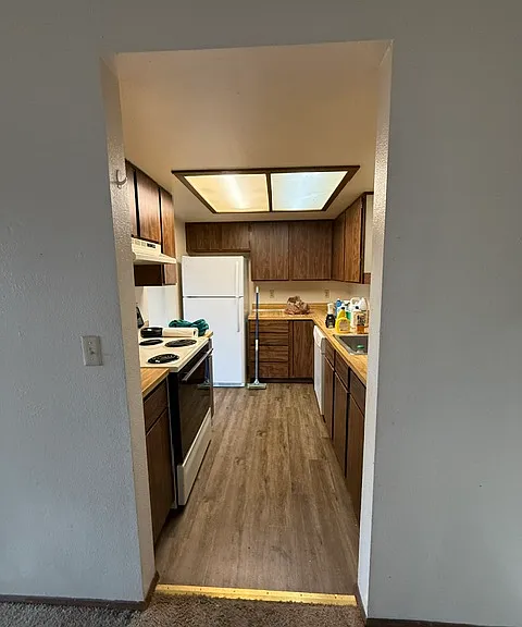 709 F Pl NE #3 — Photo 5