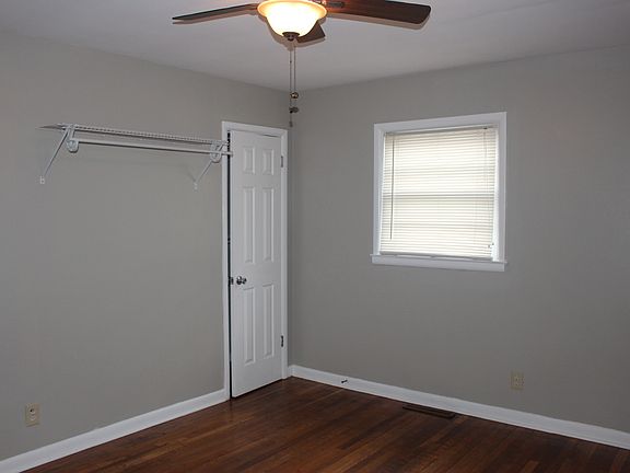 3rd image of 246 Hill Ct