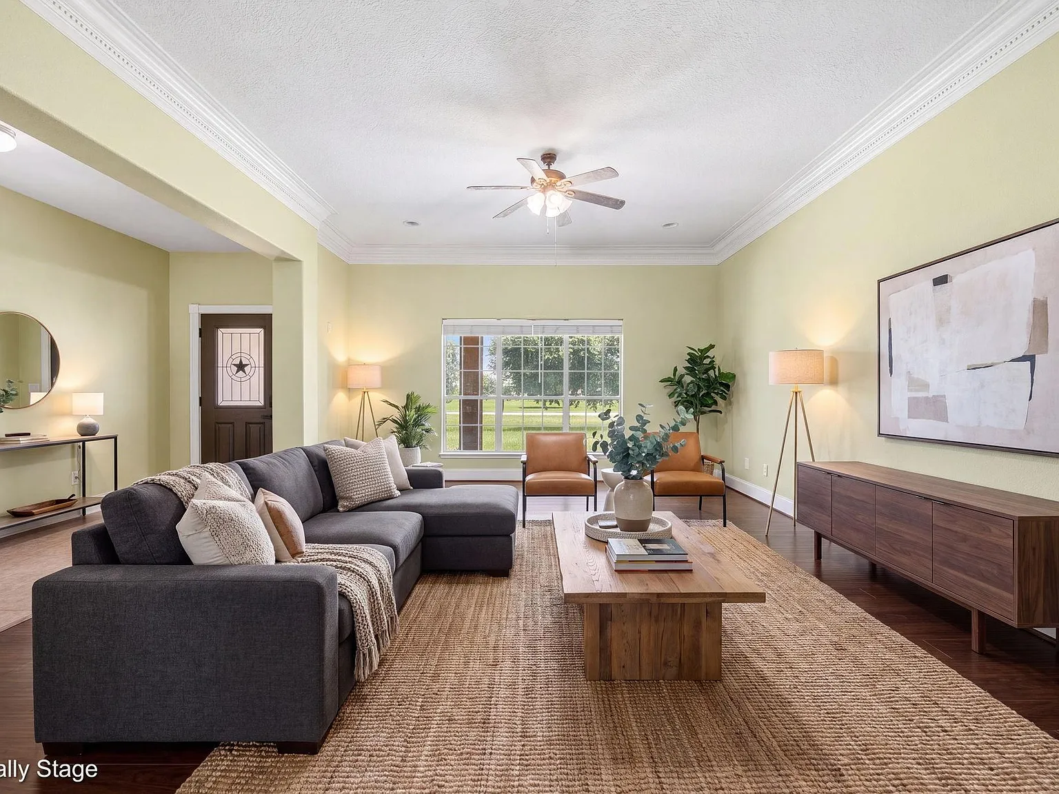 3 bed, 2.0 bath, 1677 sqft, $2,500 — Photo 4