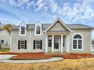 1700 Colin Creek Ln, Charlotte, NC 28214