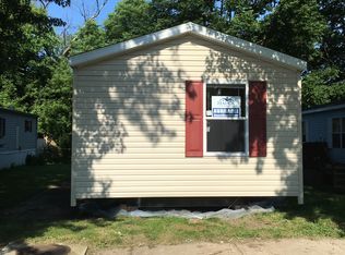 1207 Fleur Rd, Dixon, IL 61021