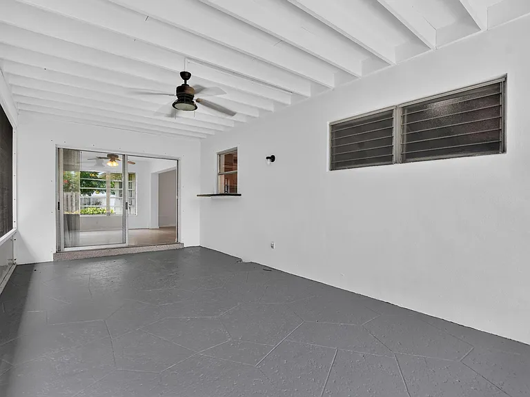 3398 NE 5th Ave — Photo 30