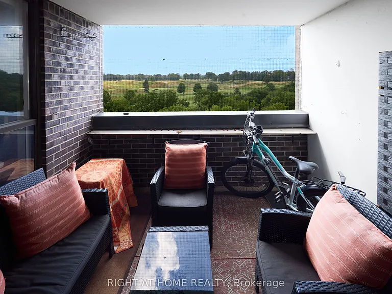 1535 Lakeshore Rd E #808 — Photo 7