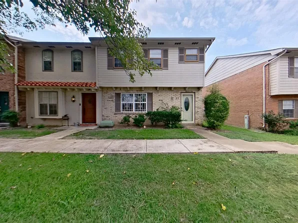 57 W Townhouse Ln #18, Grand Prairie, TX 75052