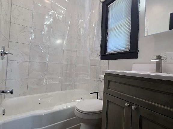 4th image of 712 S Union St APT 2