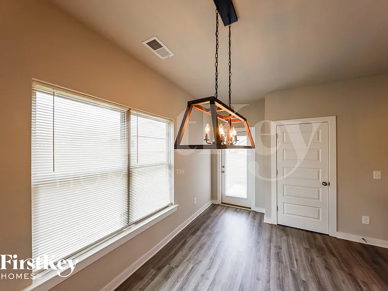 50 County Road 1702 — Photo 5