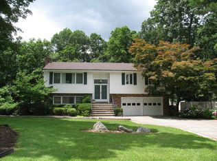 549 Saw Mill River Rd, Millwood, NY 10546