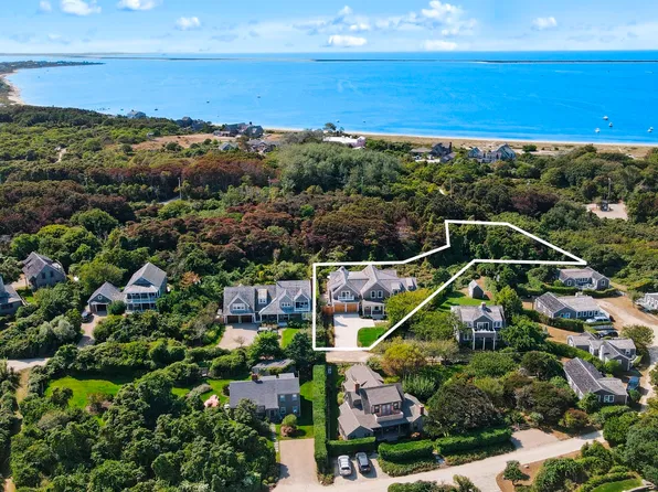 14 Plover Ln, Nantucket, MA 02554