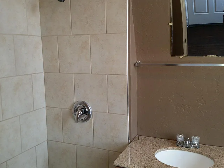 605 W 5th Ave #203 — Photo 9