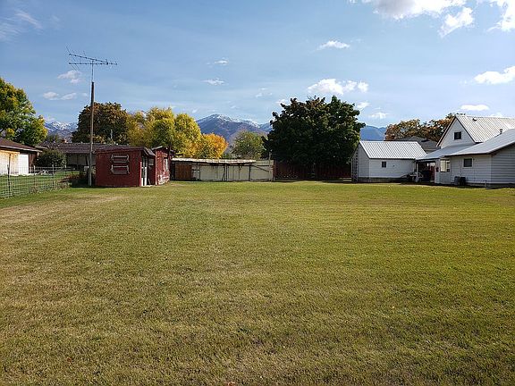 Back Yard / Storage Shed