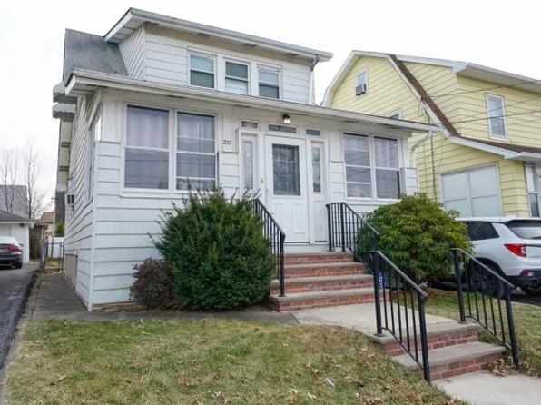 257 E 1St St, Clifton City, NJ 07011