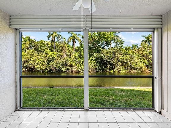 4th image of 106 Royal Park Drive #1C