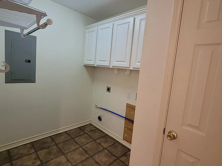 640 Canada St #8 — Photo 22