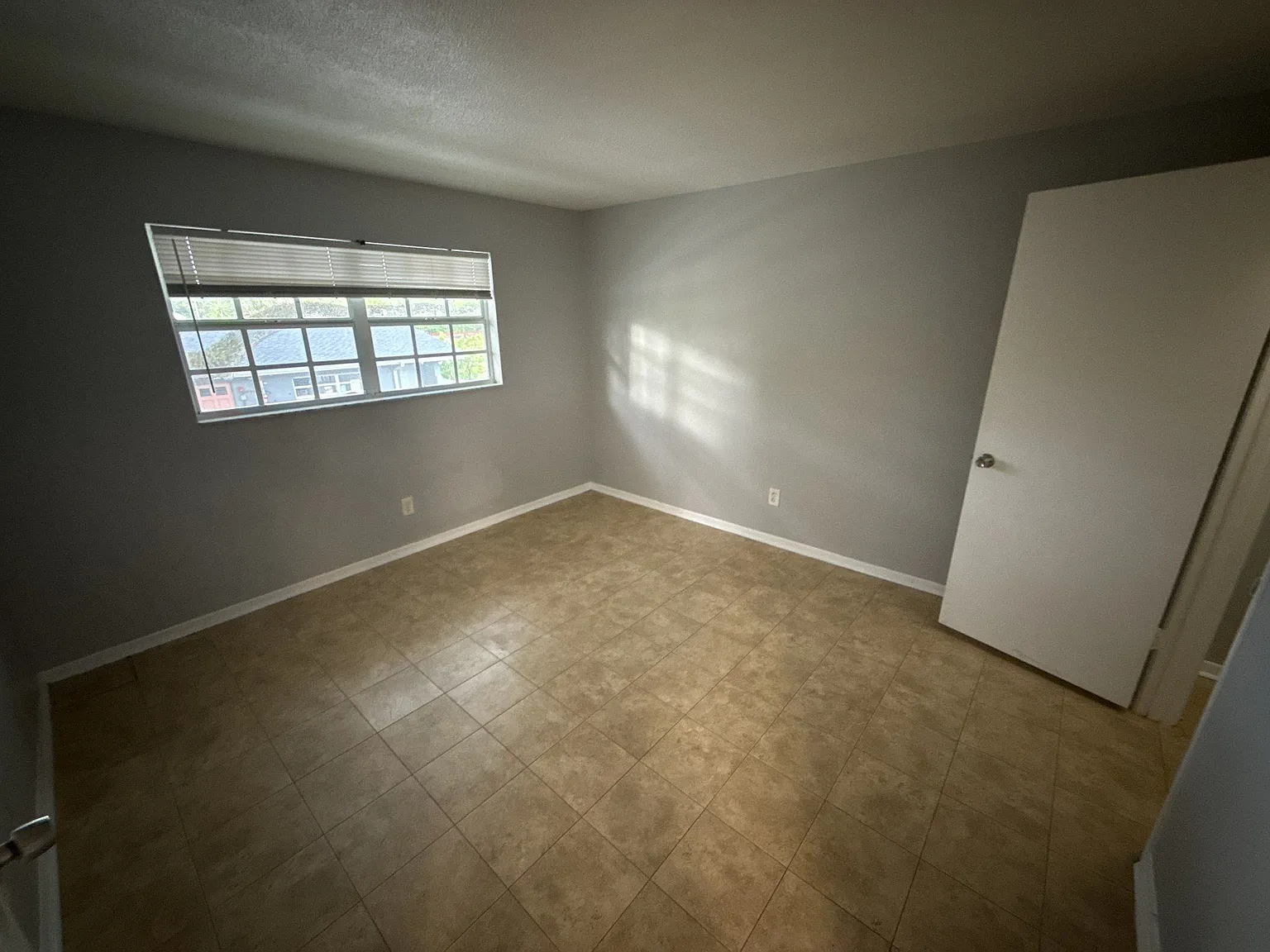 1 bed, 1.0 bath, 750 sqft, $1,300 — Photo 3