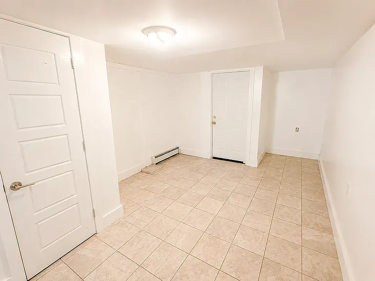 361 Sumpter St #1A — Photo 9