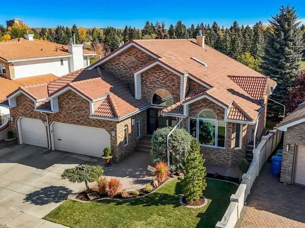 63 Varsity Ridge Ter NW, Calgary, AB T3A 4Y2