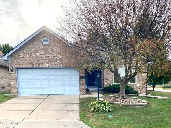 36351 Appaloosa Ct, Clinton Township, MI 48035