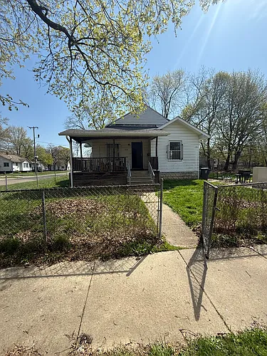 3918 Trumbull Ave Photo 1