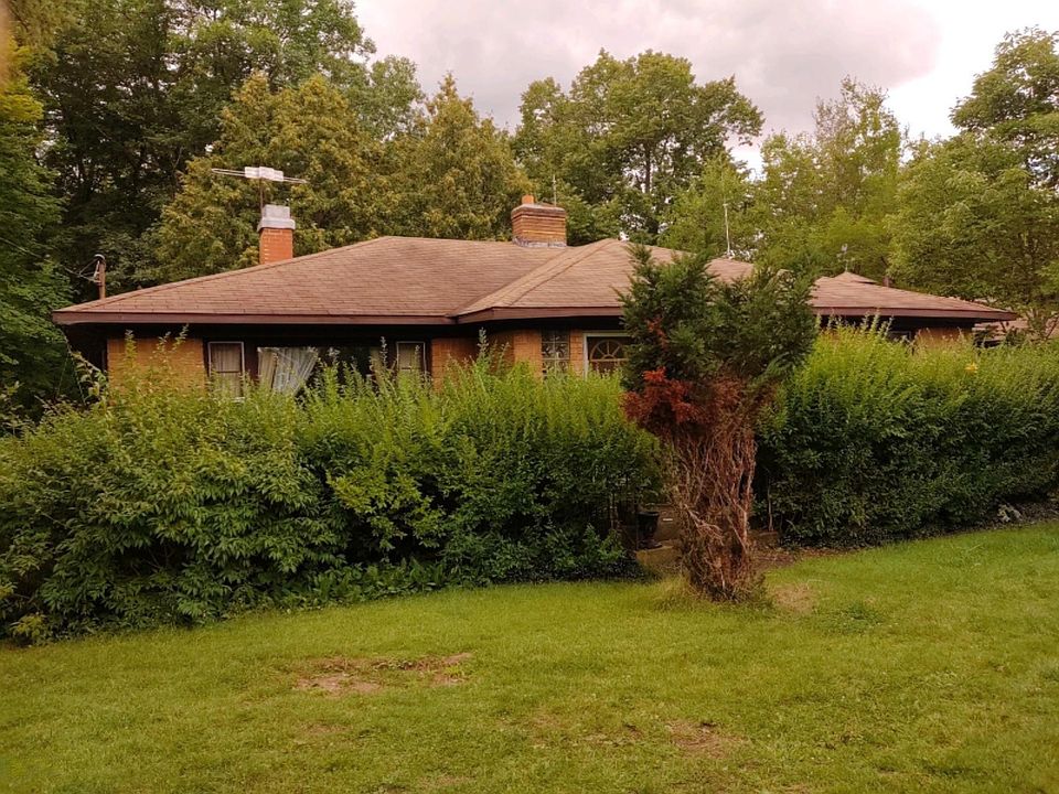 2nd image of 2486 Maplevalley Dr SE