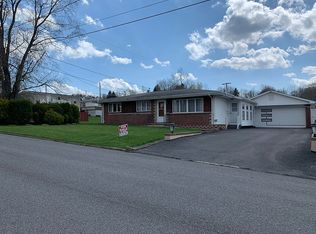 202 Maple Ave, Ebensburg, PA 15931
