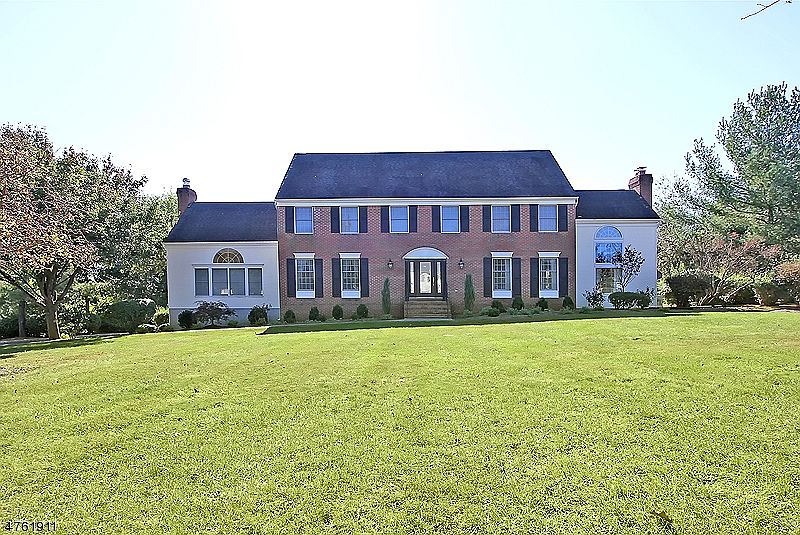 2nd image of 110 Briar Way