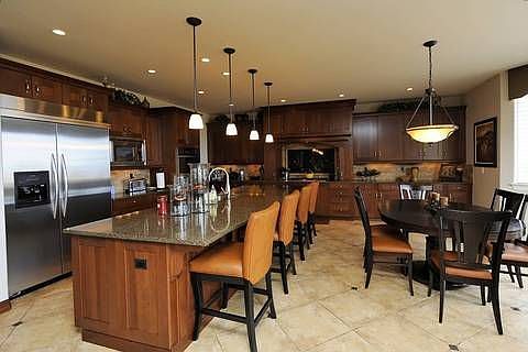 12437_daniels_gate_drive_MLS984481_HID658372_ROOMk