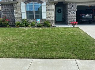 4455 W Blissful Dr, Fayetteville, AR 72704