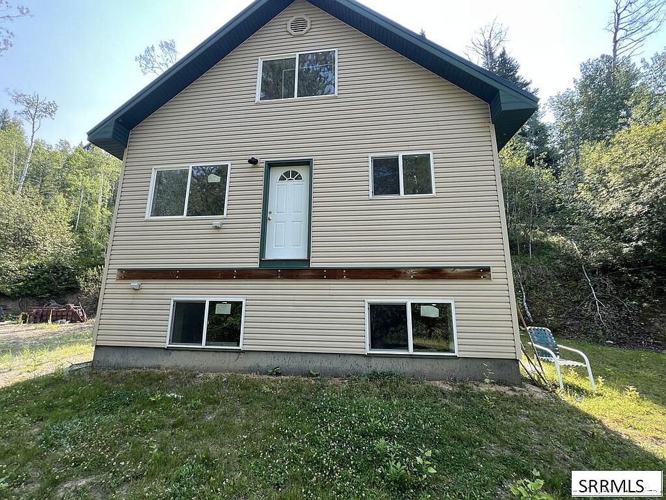 1st image of 154 Lakeview Dr