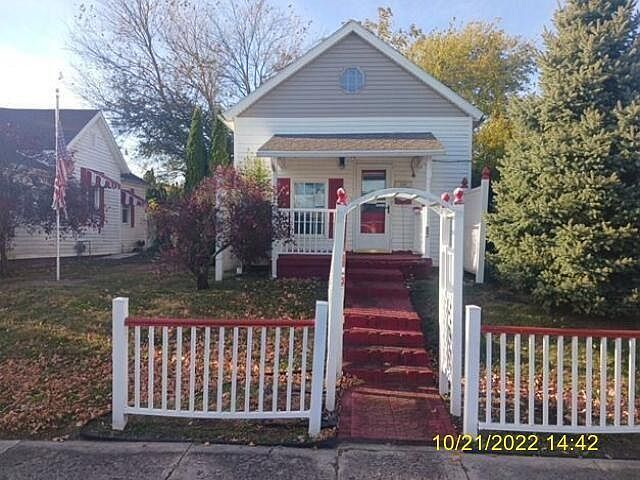 1st image of 1142 E Temple St