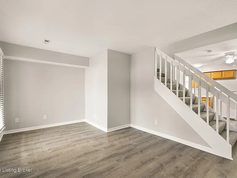3509 Tabor Ct #7 — Photo 4