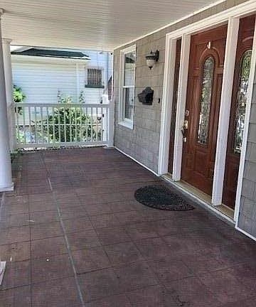 2nd image of 190-12 103rd Ave