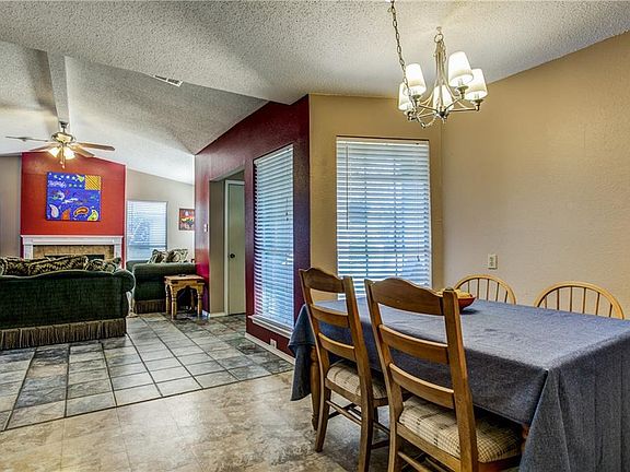 4th image of 4006 Alexandria Dr