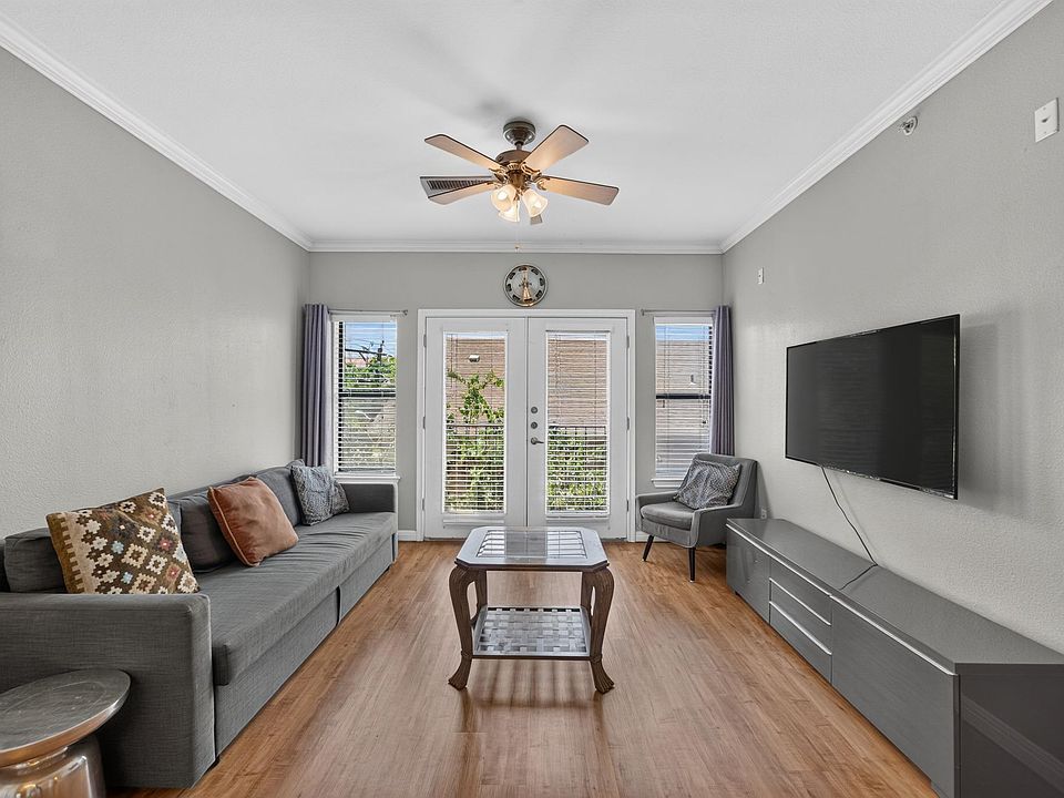 1st image of 2502 Leon St APT 304