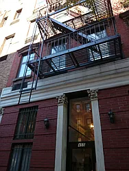455 West 46th Street in Hell&#39;s Kitchen