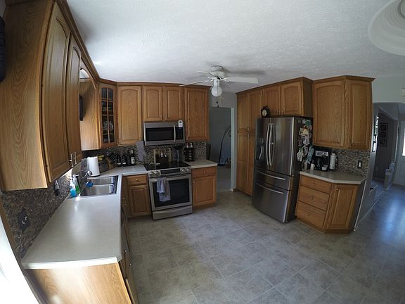 4th image of 17375 Lexington Ln