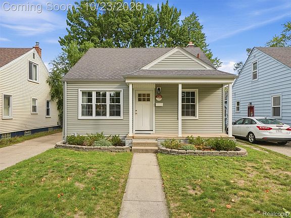 2nd image of 128 Highland Ave