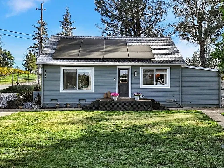 190 Upper Slate Creek Rd — Photo 1
