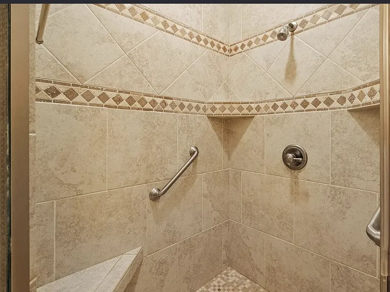 3332 Shrewsbury Dr — Photo 10
