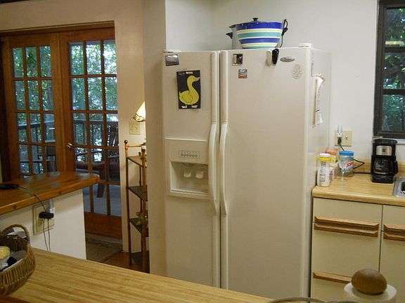5th image of 134 Navajo St