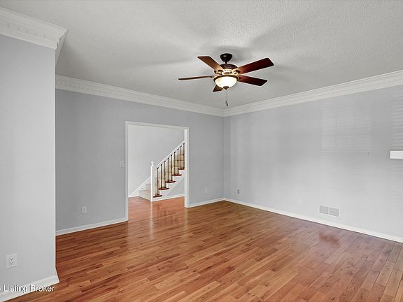 5th image of 9518 Wessex Pl