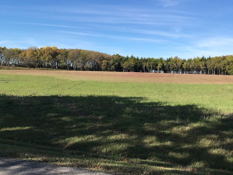 2nd image of 695 E Winningkoff Rd