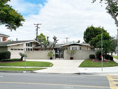 11582 Foster Rd, Los Alamitos, CA, 90720