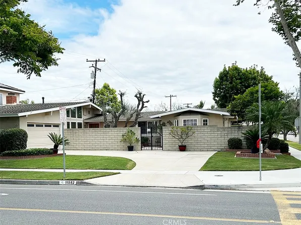 11582 Foster Rd, Los Alamitos, CA 90720