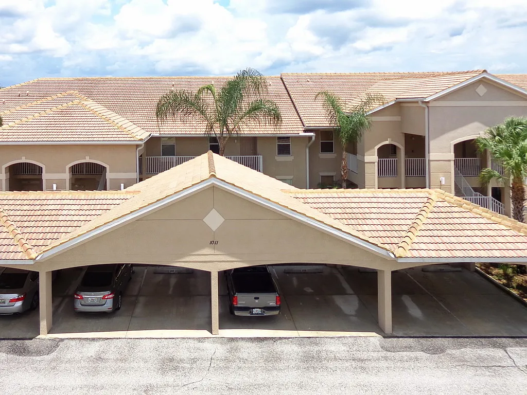2 bed, 1226 sqft, $1,900 — Photo 1