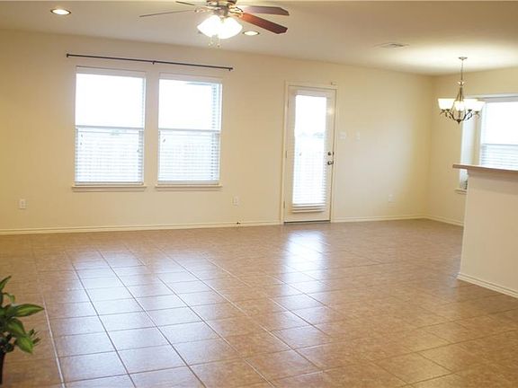 5th image of 13332 High Sierra St