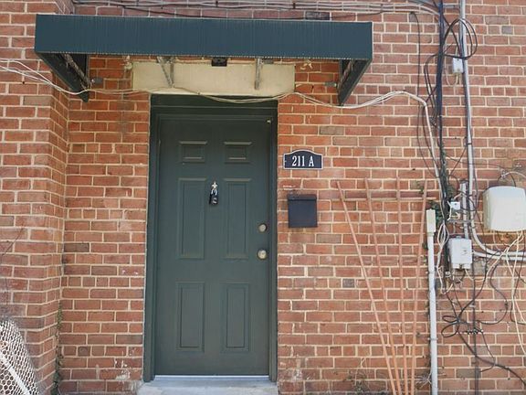 2nd image of 211 Dawson Ave APT A