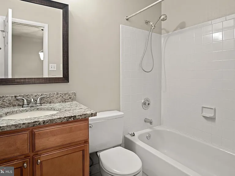 1602 Oak Spring Way — Photo 28