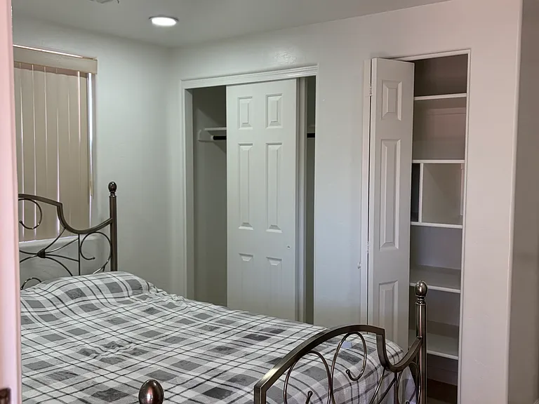 1611 W Delaware St — Photo 11