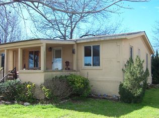 972 Fox Ln, Azle, TX 76020